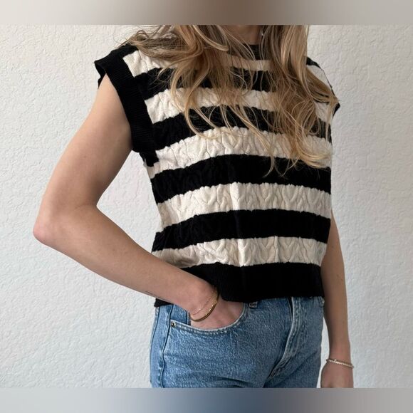 Zara Striped Knit Sweater Vest - Juniors 13/14 (Fits Women’s Small) - Picture 3 of 6